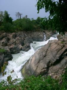 Somphamit-Wasserfall auf Don Khon